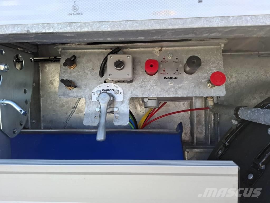 AMT UL400 4 akslet åben trailer med 7 m udtræk Rimorchi con sponde ribaltabili