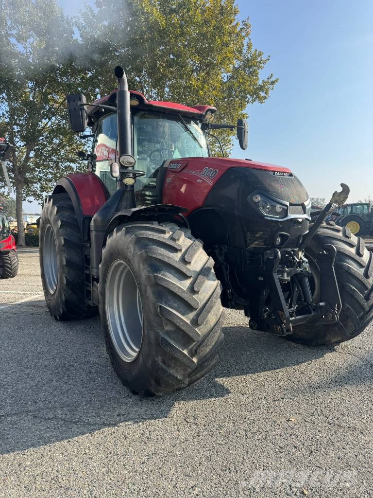 Case IH Optum 300 CVX الجرارات