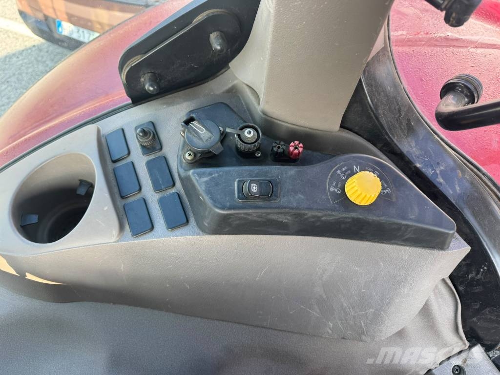Case IH Optum 300 CVX الجرارات