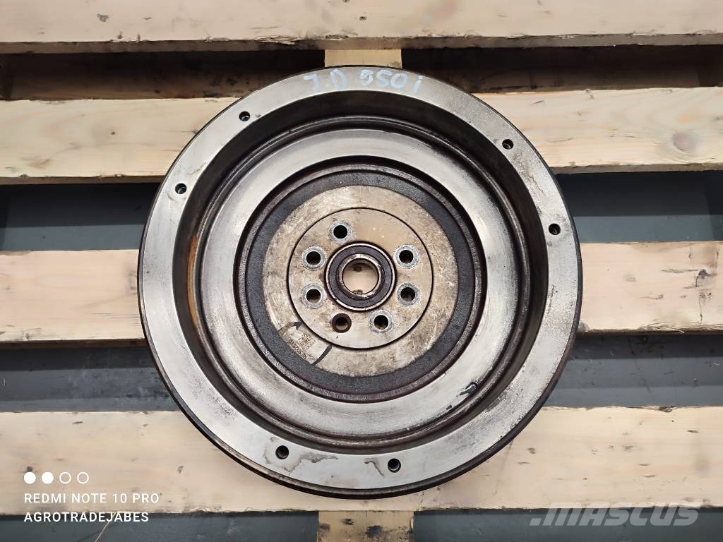 John Deere 550i engine flywheel R501414 JOHN DEERE 550i Mootorid