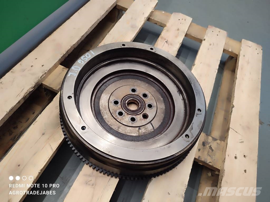 John Deere 550i engine flywheel R501414 JOHN DEERE 550i Mootorid