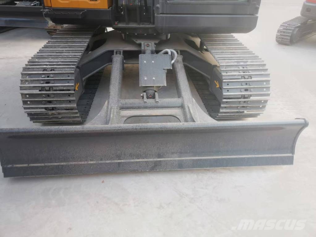 XCMG XE 75 GA Mini kotrók < 7t