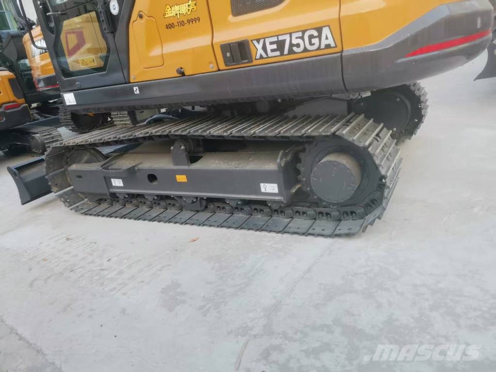 XCMG XE 75 GA Mini kotrók < 7t