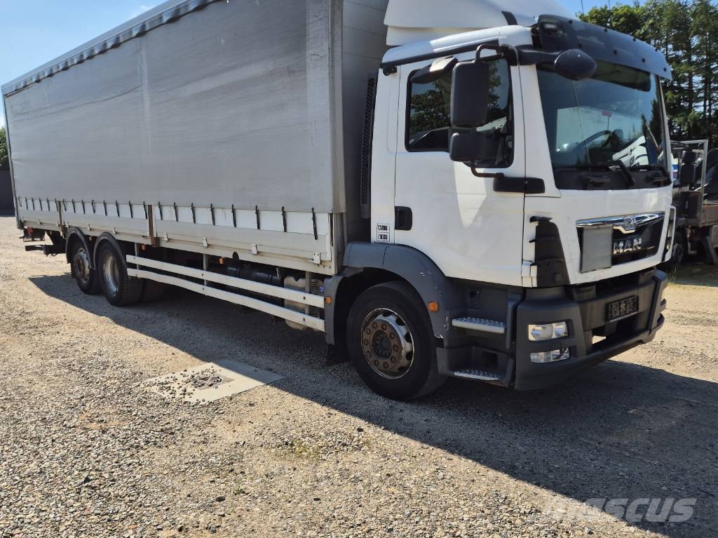 MAN TGM 26.290 6x2-4 //Lift// Nákladné vozidlá s bočnou zhrnovacou plachtou