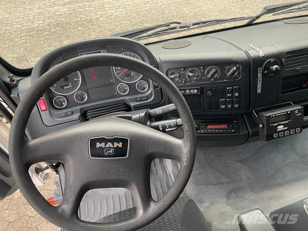 MAN TGL 10.220 Doka Tiefkühlkoffer Ladebordwand 1.5t Camiões caixa temperatura controlada