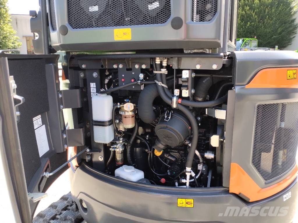 Develon DX 27 Z-7 Minigraafmachines < 7t