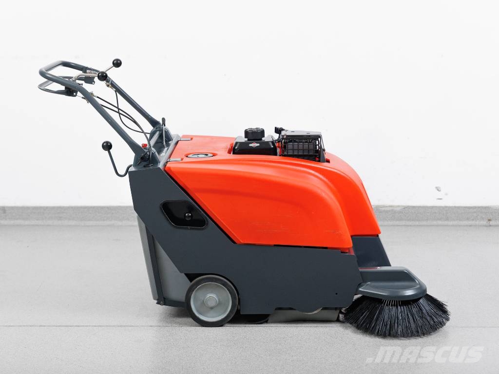 Hako Sweepmaster P800 - Benzin Sweeper Innenraumkehrmaschinen