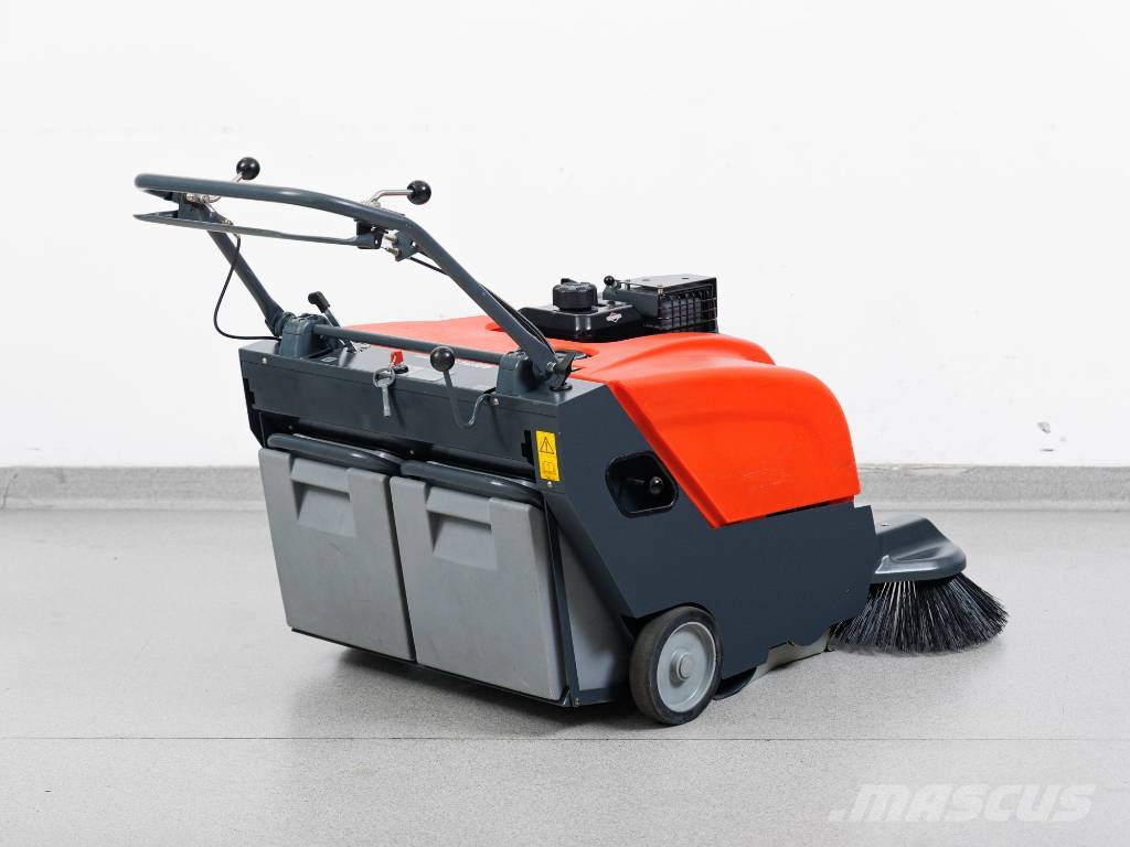 Hako Sweepmaster P800 - Benzin Sweeper Innenraumkehrmaschinen