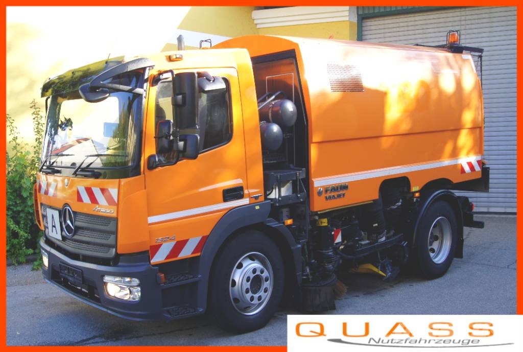 Mercedes-Benz ATEGO 1324/E 6/TÜV/FAUN Viajet 6 R+L+H Aufbaumotor Camión de barrendero