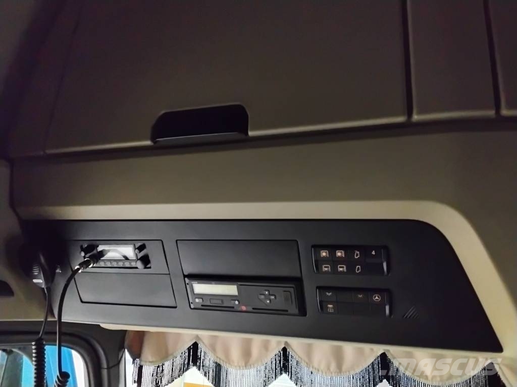 Mercedes-Benz Actros 2563 Camiones de cama baja