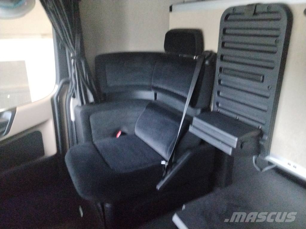 Mercedes-Benz Actros 2563 Camiones de cama baja