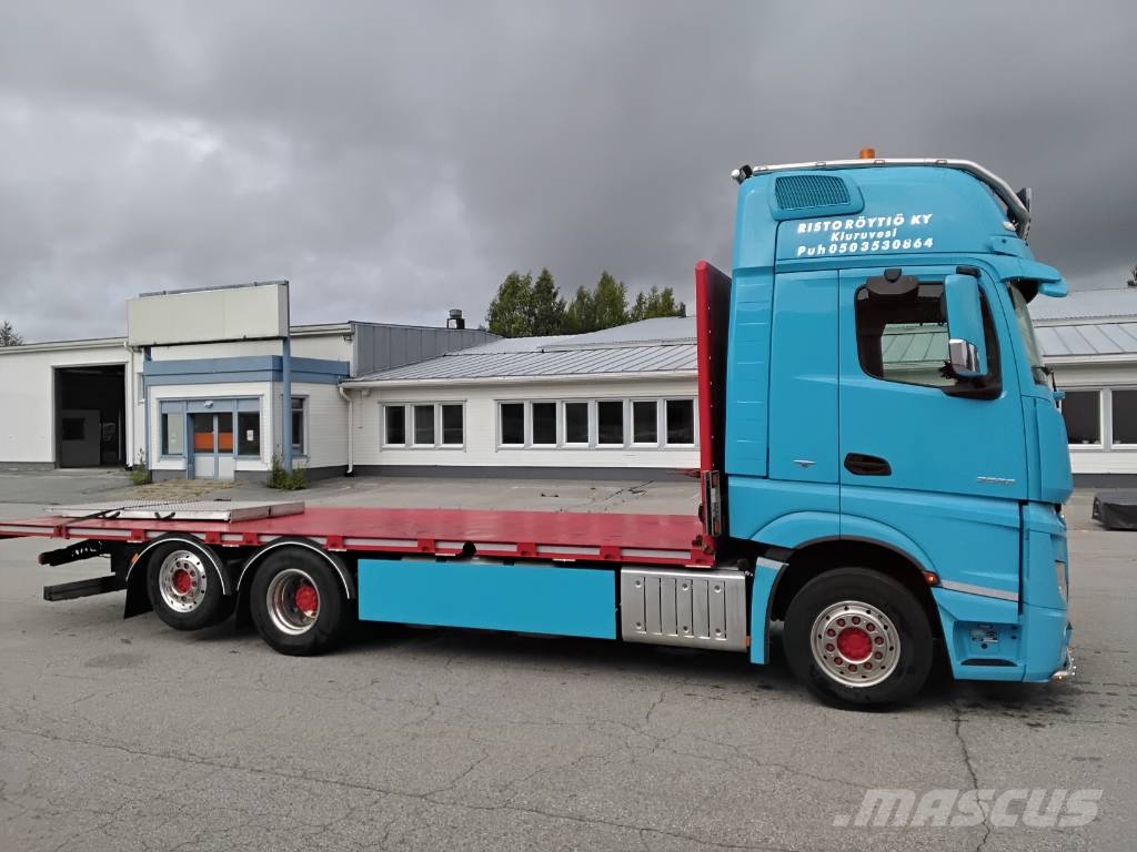 Mercedes-Benz Actros 2563 Camiones de cama baja
