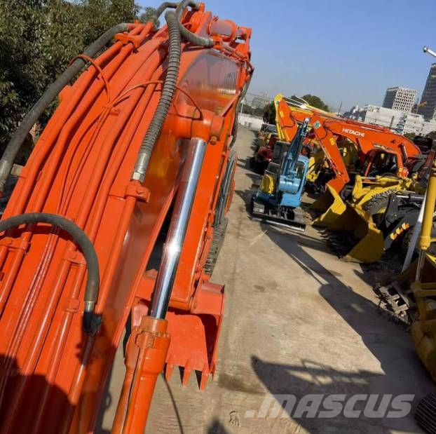 Hitachi ZX200 Εκσκαφείς με ερπύστριες