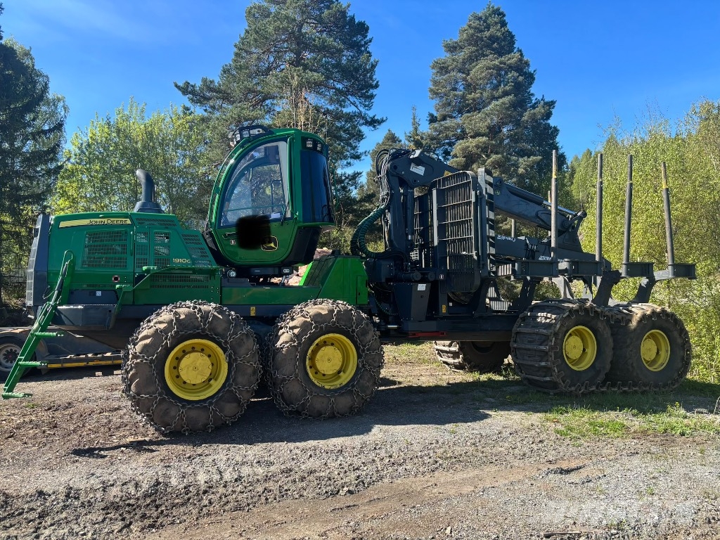 John Deere 1910G Forvarderi
