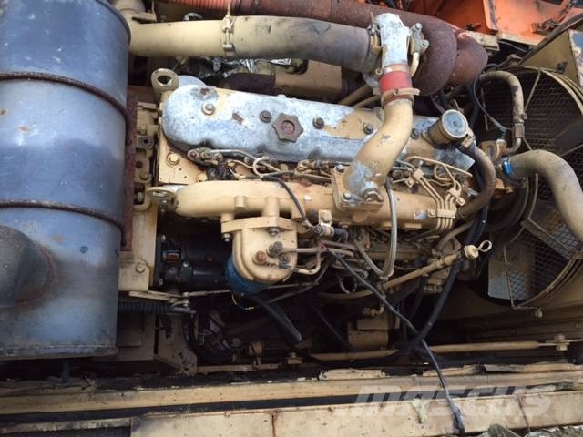 Hitachi 200W حفارات بعجل