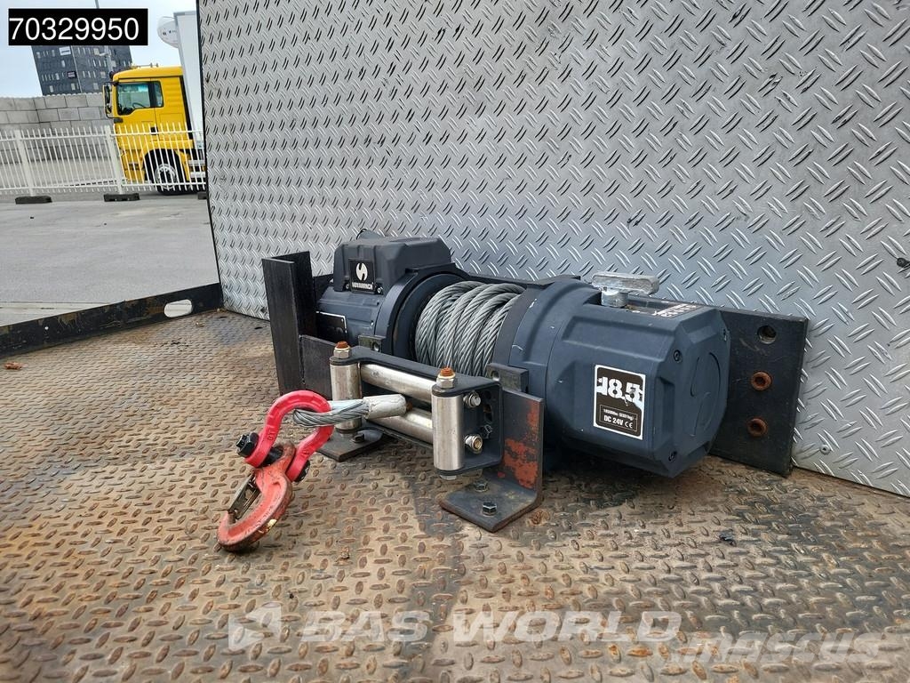 MAN TGX 26.560 TGX 6X2 NL-Combi APK transporter Winch Egyéb