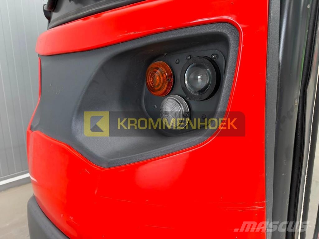 Linde W08 Traktörler