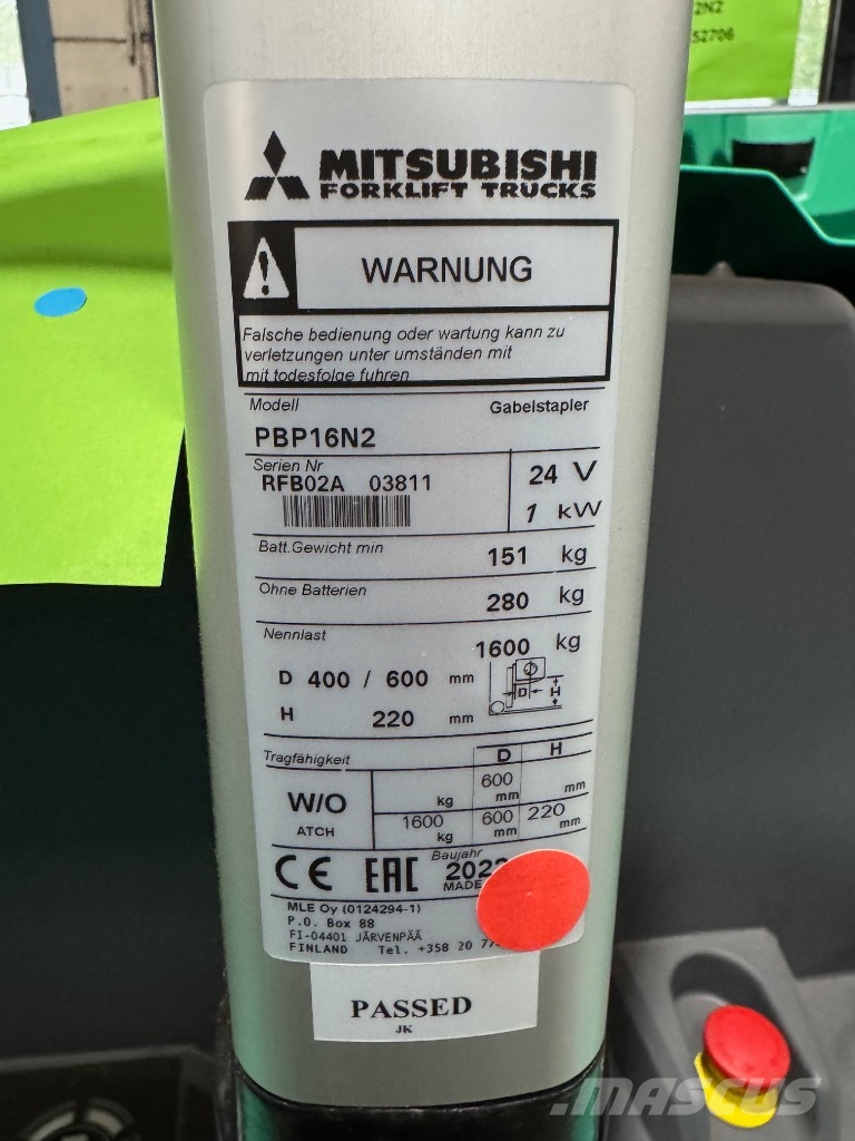 Mitsubishi PBP16N2 Montacargas manual