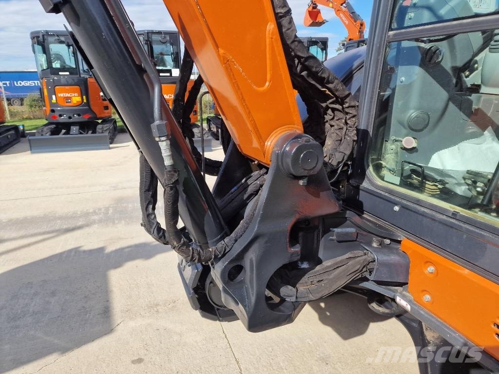 Hitachi ZX 65 USB-6, 2023, 1.208h, Quick hitch+3 Buckets