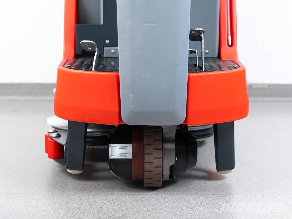 Hako Scrubmaster B75 R TB650 - NEW BATTERIES مجففات الغسيل