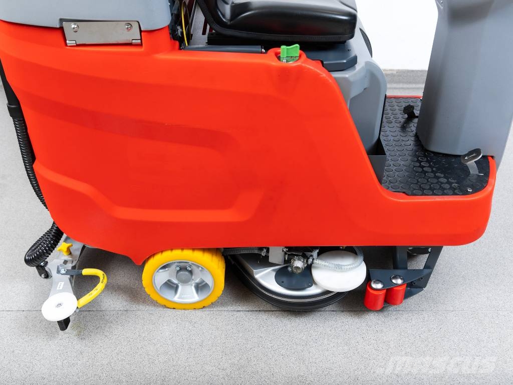 Hako Scrubmaster B75 R TB650 - NEW BATTERIES مجففات الغسيل