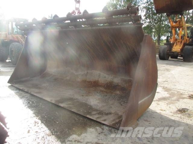 CAT 992 C دلاء