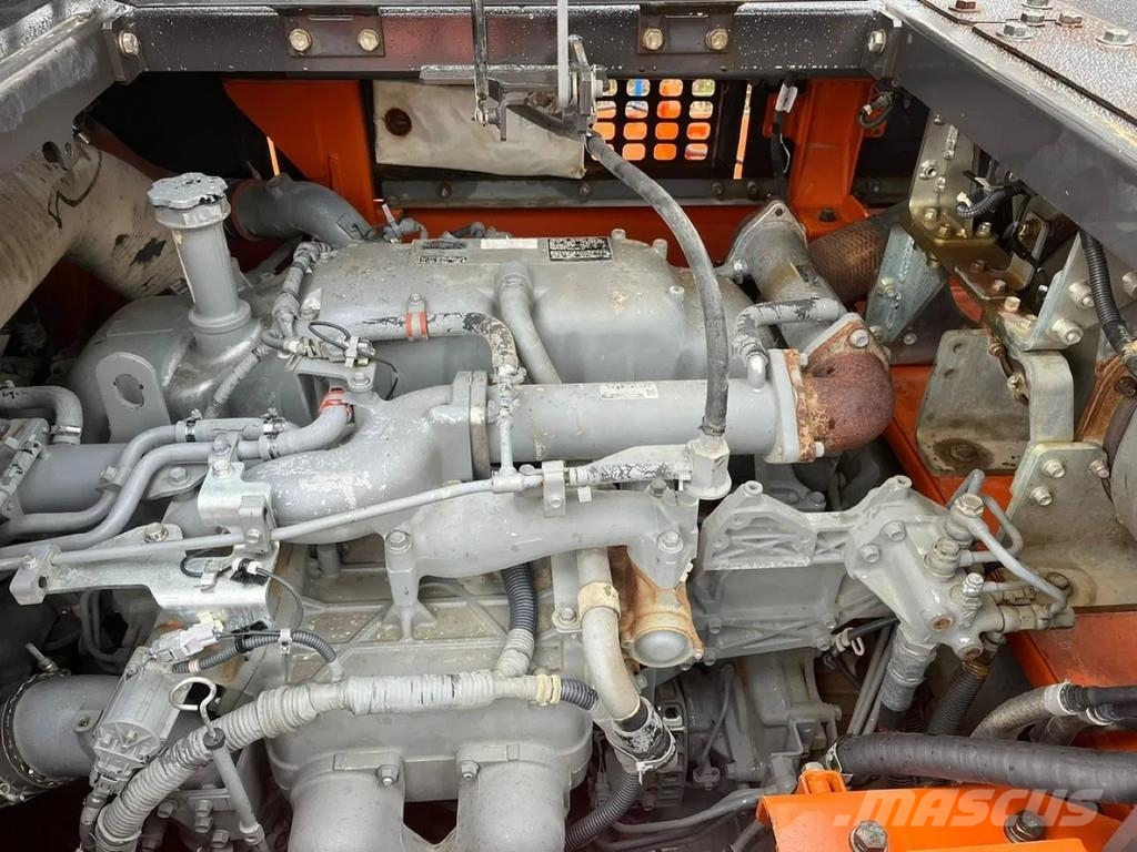 Hitachi ZX530LCH-6, 2016 year, 9094 Hours, Incl.bucket, CE 履帶式 挖土機/掘鑿機/挖掘機