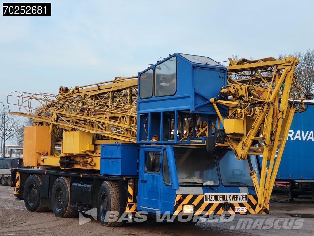 Spierings SK345-AT3 رافعات الطرق الوعرة