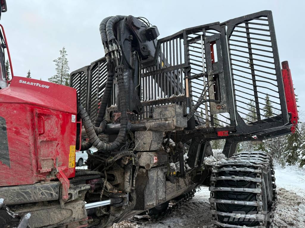 Komatsu 895 Forvarderi