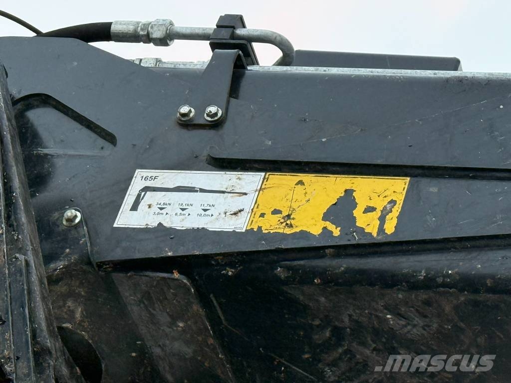 Komatsu 895 Forvarderi