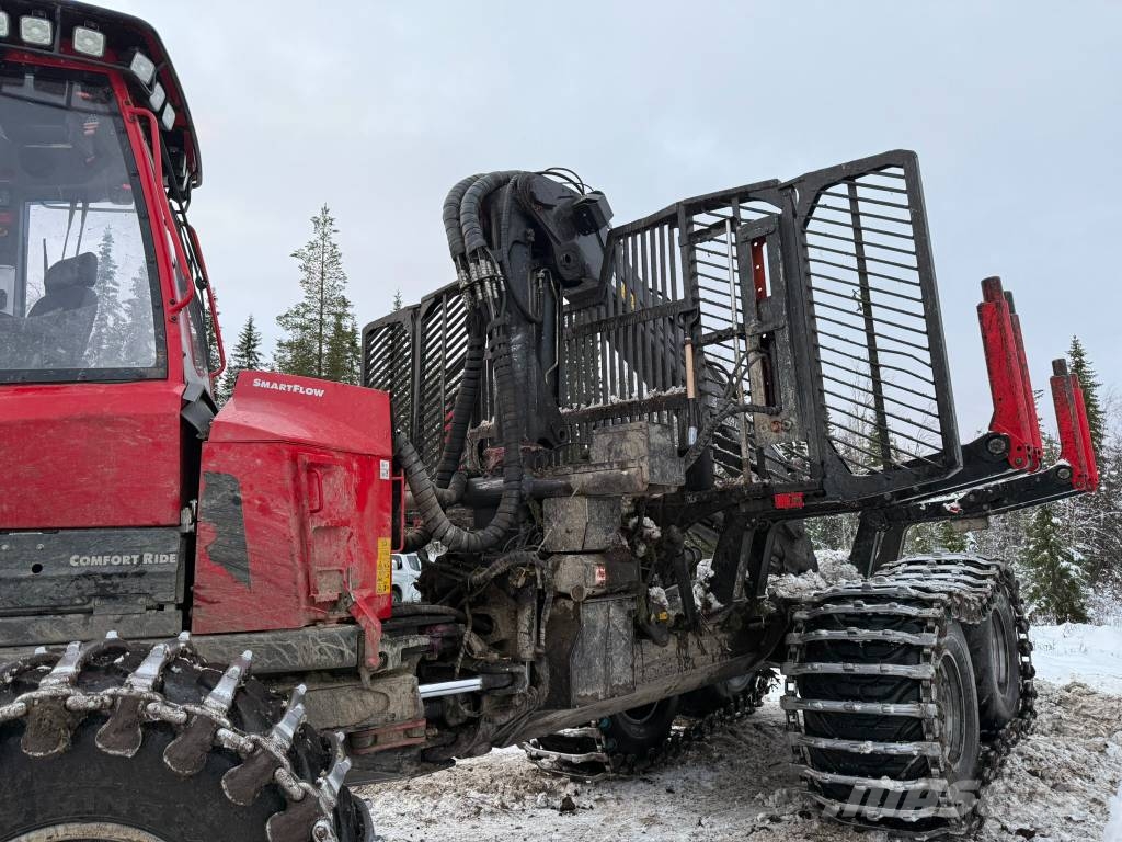 Komatsu 895 Forvarderi