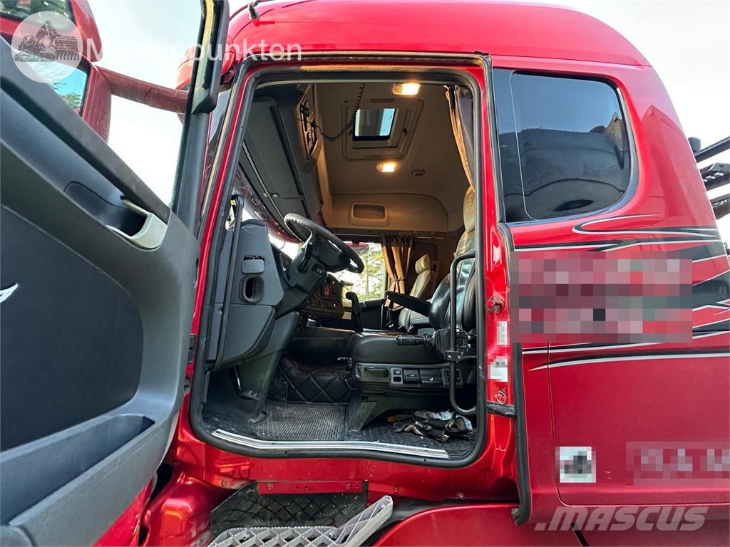 Scania R580LB8X4*4HSA Camion ampliroll