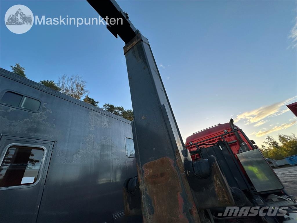 Scania R580LB8X4*4HSA Camion ampliroll