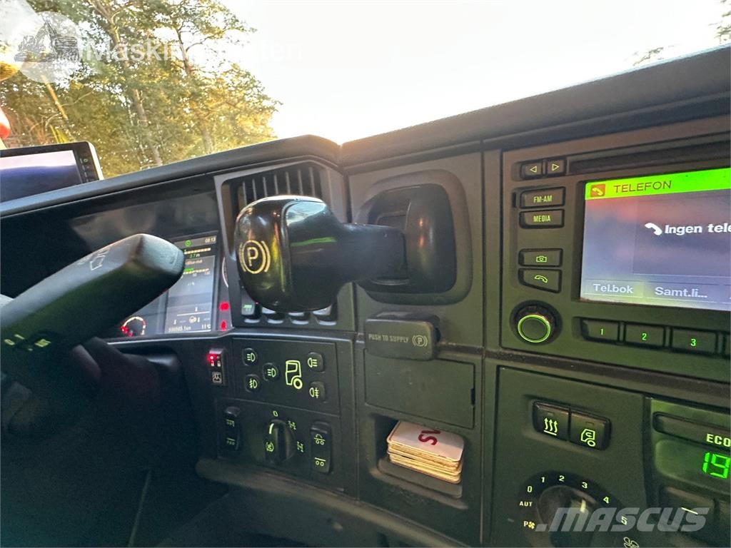 Scania R580LB8X4*4HSA Camion ampliroll