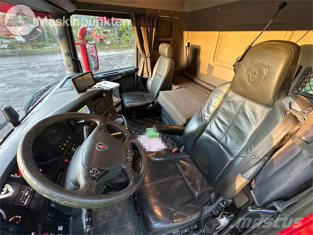 Scania R580LB8X4*4HSA Camion ampliroll