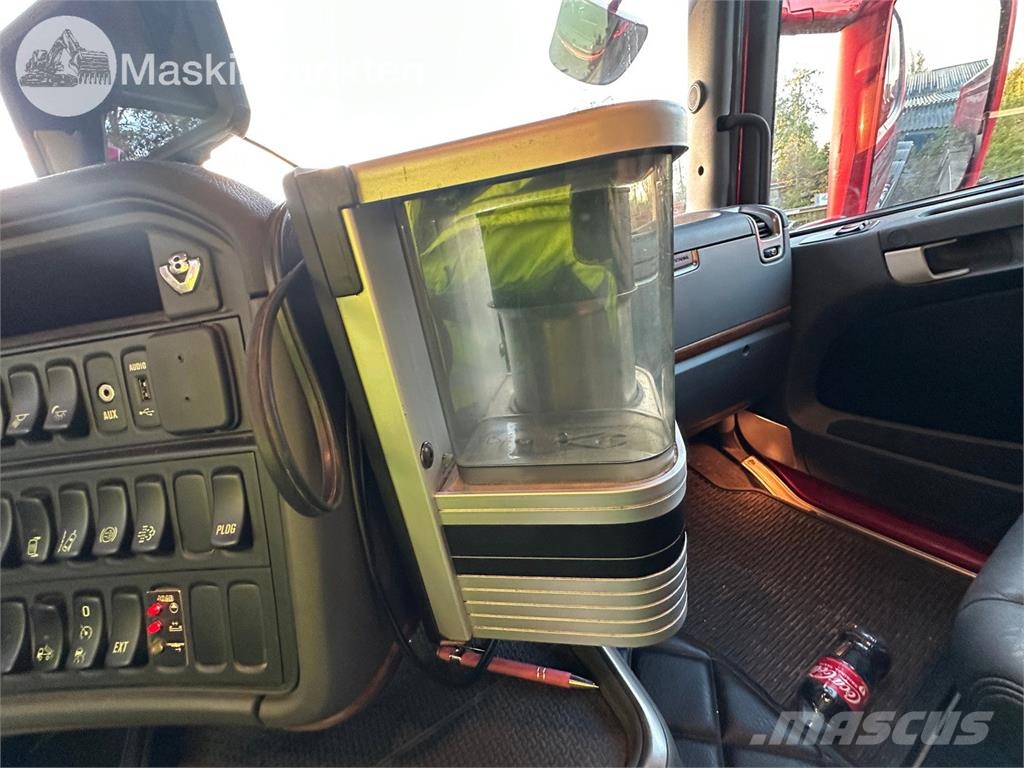 Scania R580LB8X4*4HSA Camion ampliroll