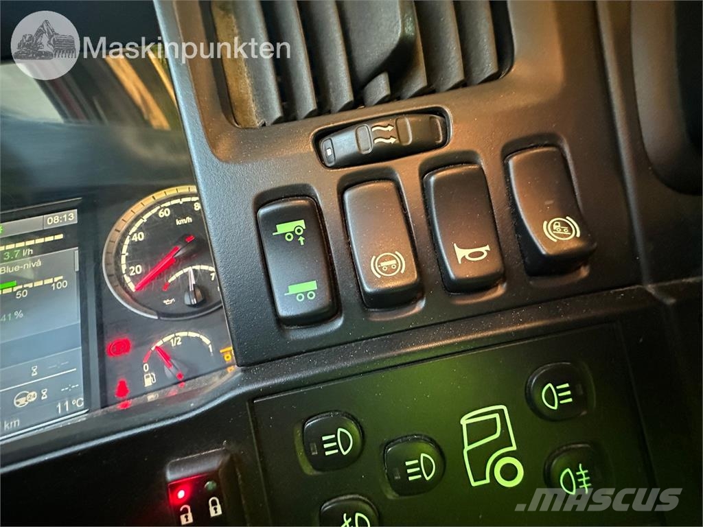 Scania R580LB8X4*4HSA Camion ampliroll