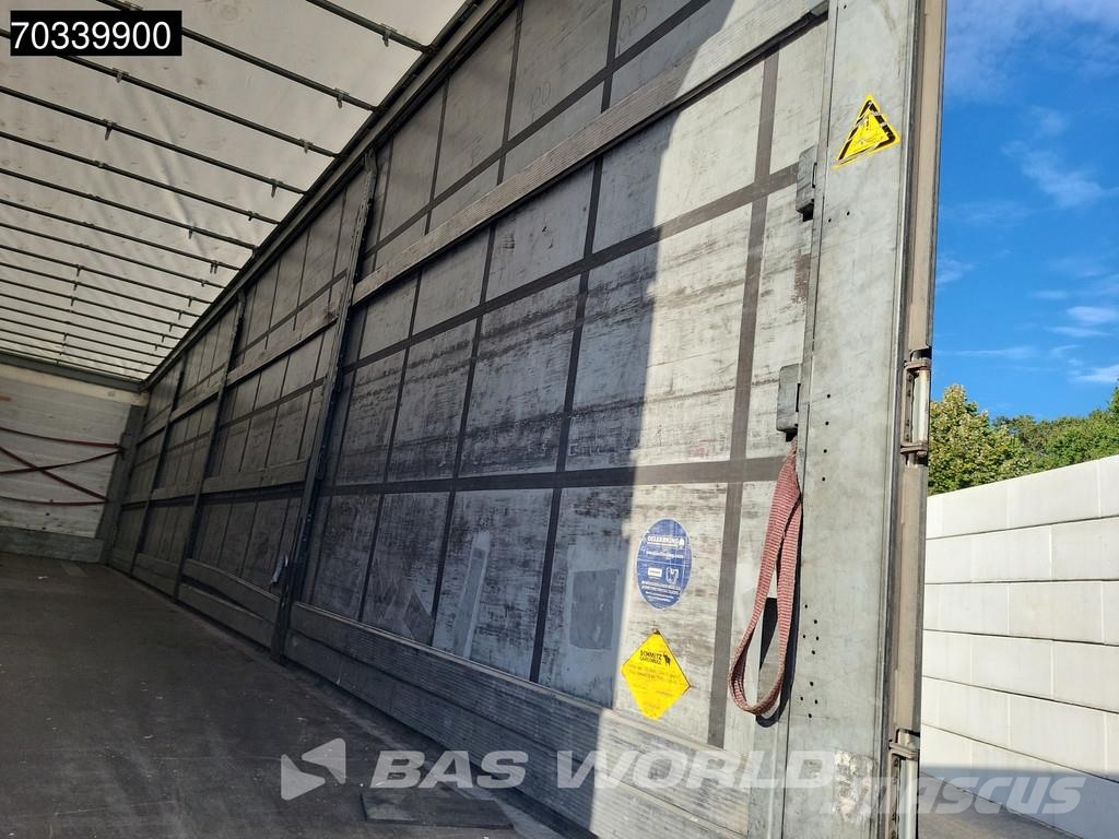 Schmitz Cargobull SCB*S3T 3 axles Sliding Roof MOT 01/27 Curtain sider semi-trailers