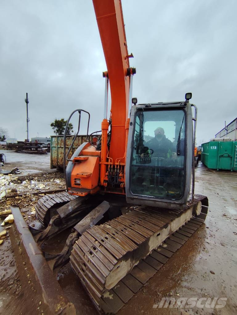 Hitachi ZX 135 US Rupsgraafmachines