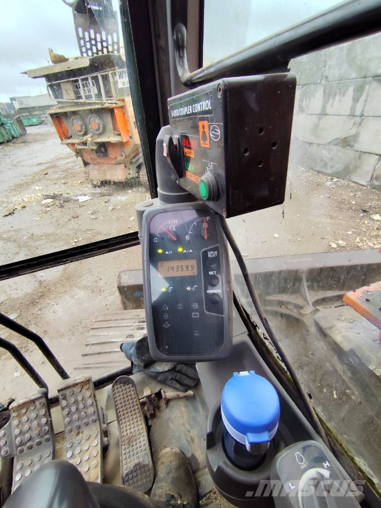 Hitachi ZX 135 US Rupsgraafmachines