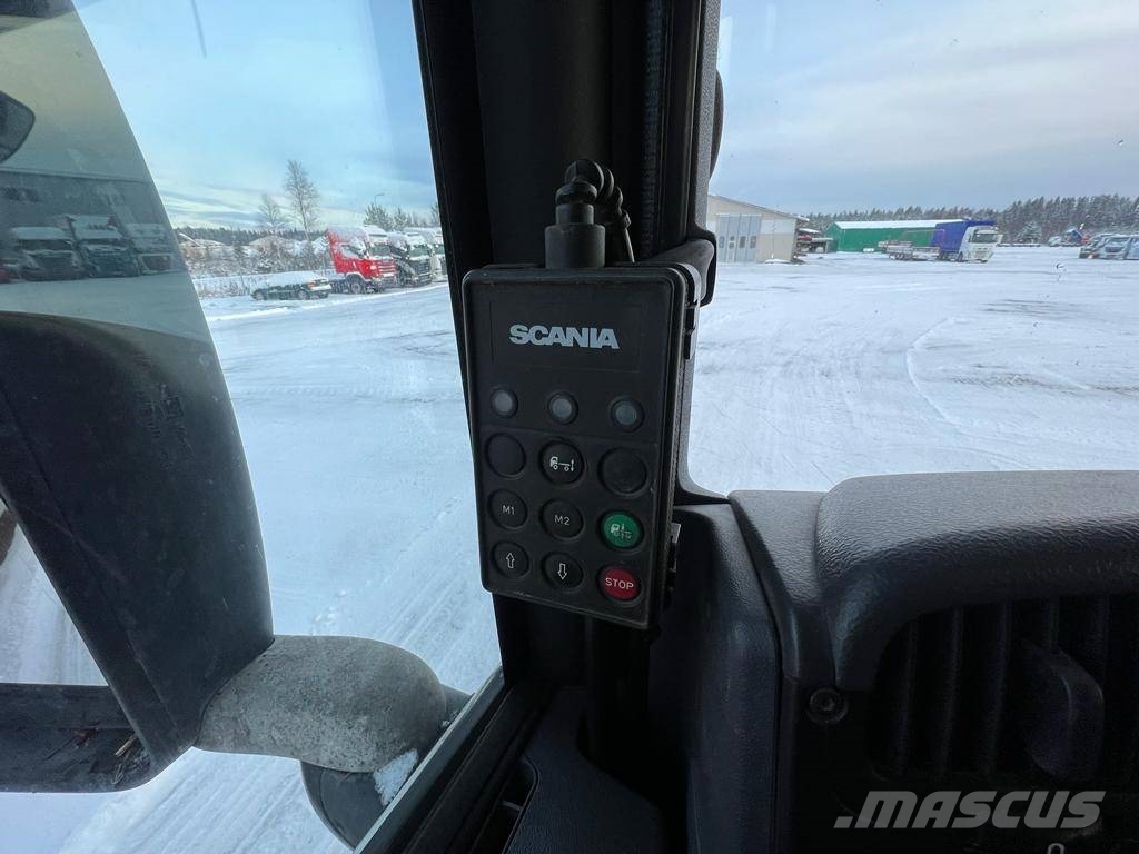 Scania R 420 LB 크레인 트럭