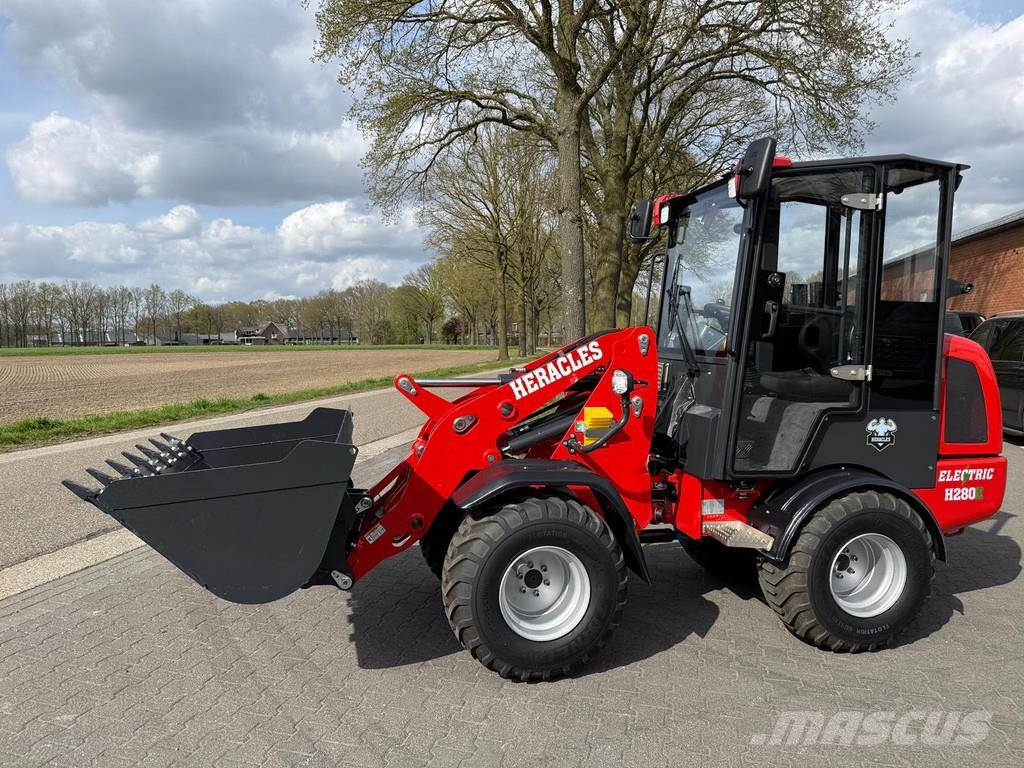 Heracles H280 PRO, Telescoop en Elektrisch Kolesni nakladalci