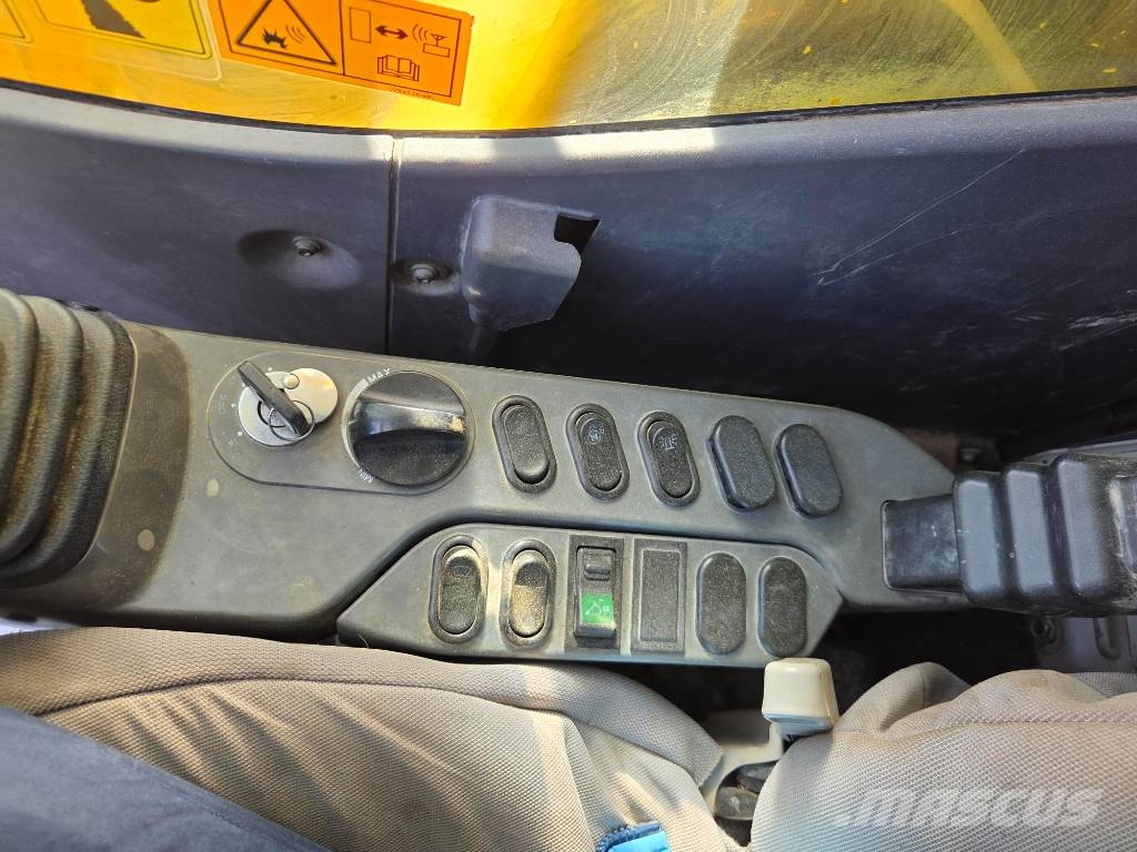 Komatsu PC 290NLC Bageri guseničari