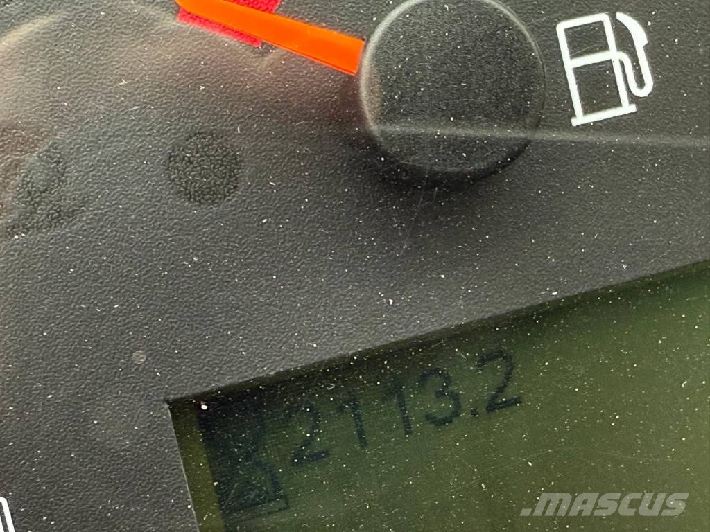 CAT 906 M Kolesni nakladalci