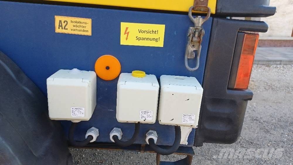 Compair C38 G12 csavarkompresszor + 8 KW-os agregátor Компресори