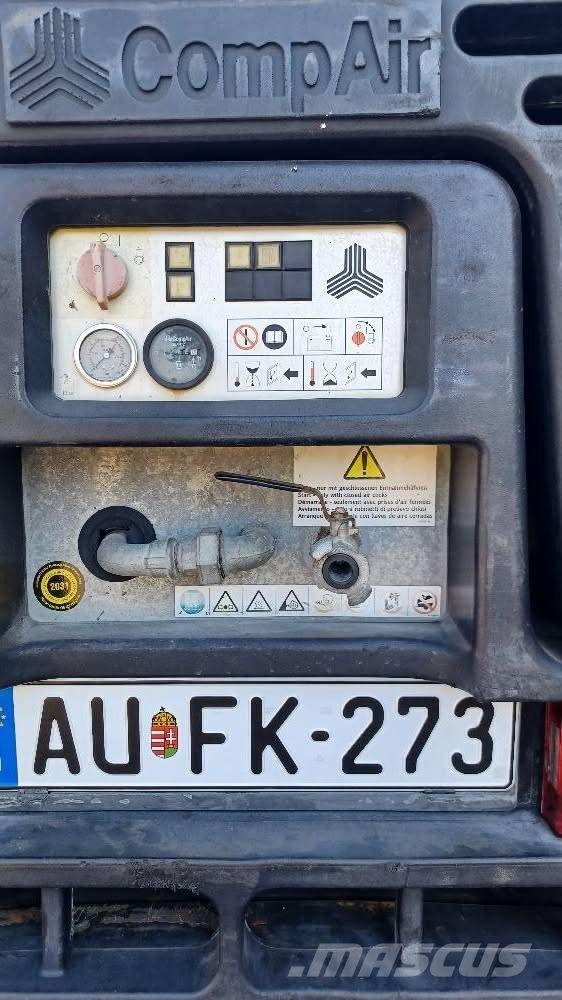 Compair C38 G12 csavarkompresszor + 8 KW-os agregátor Компресори