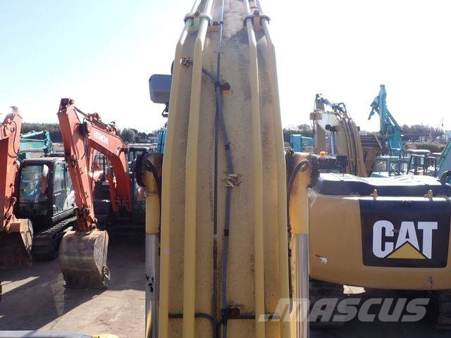PC PC120‑8 حفارات زحافة