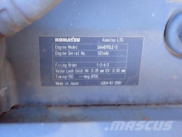 PC PC120‑8 حفارات زحافة