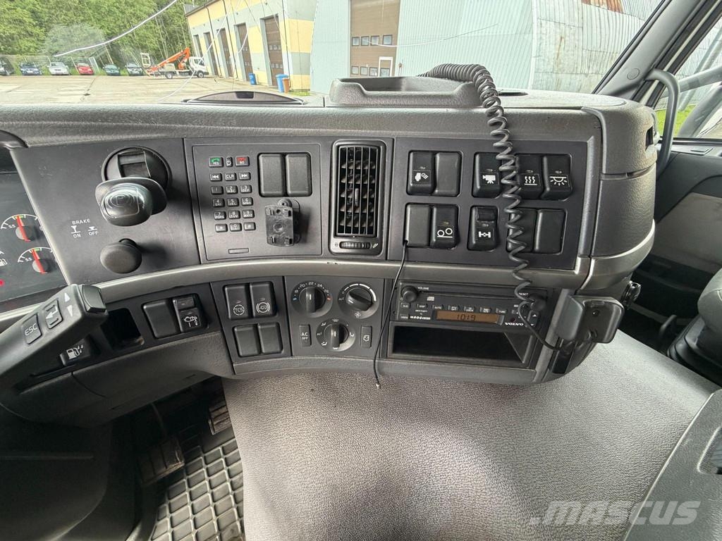 Volvo FM12 420 6X2*4 + MANUAL + PM SERIES 8 CRANE Camiones grúa