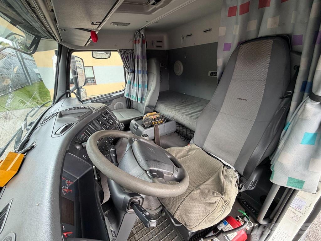 Volvo FM12 420 6X2*4 + MANUAL + PM SERIES 8 CRANE Camiones grúa